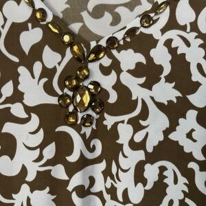 Joan Rivers Elegant Brown and White Floral Pattern
